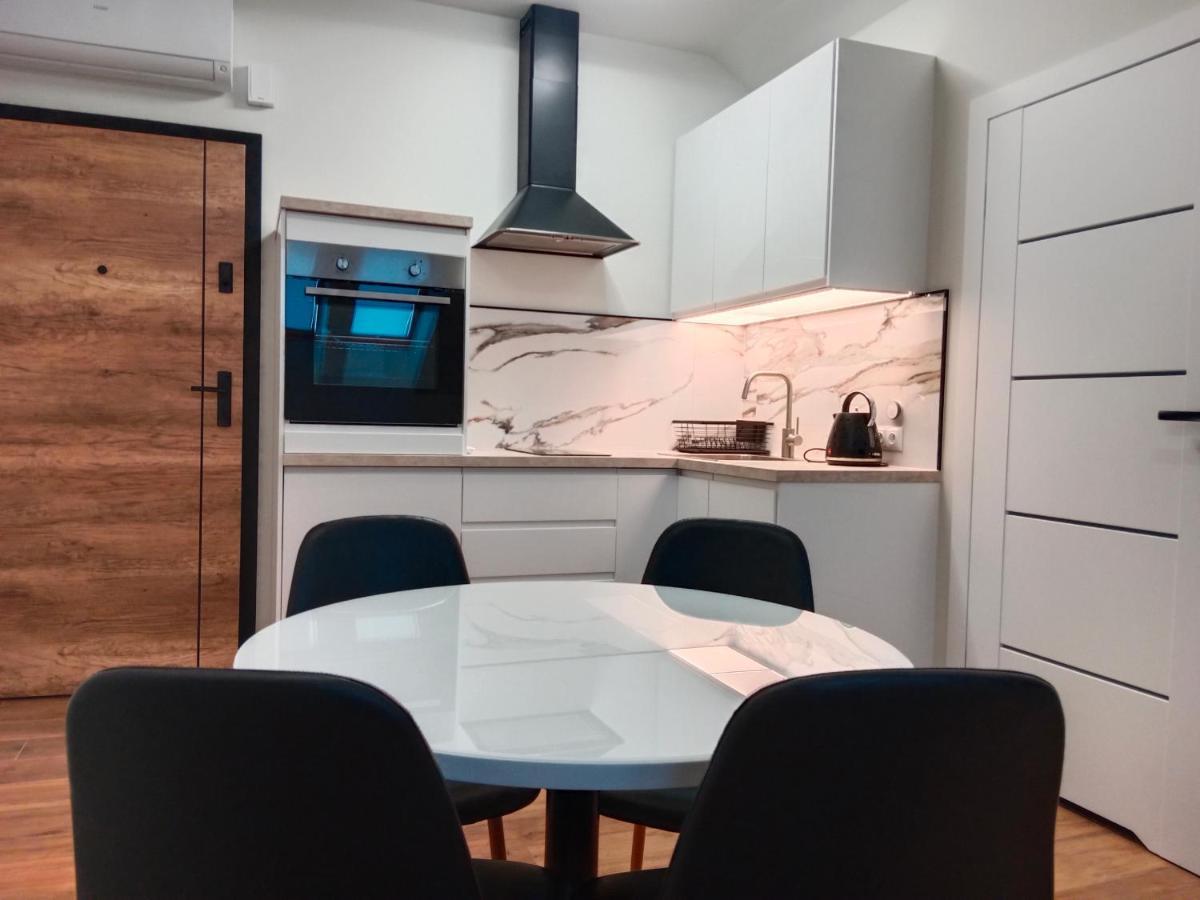 Apartamenty Radom Klwatecka 20 Buitenkant foto